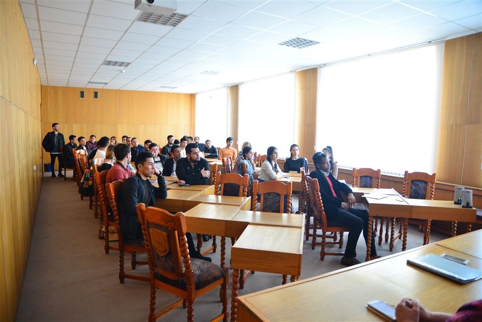 Ликбез для иностранных студентов: встреча с представителями РУВД