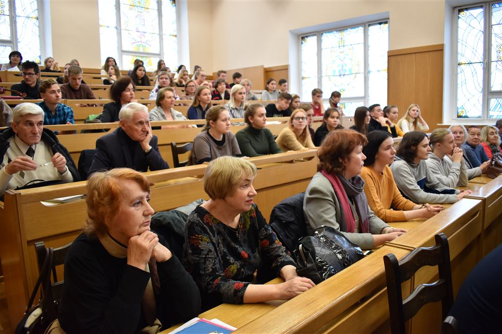 Лірычныя вечары ў Тэхналагічным. Літаратурны клуб «Ветліца»