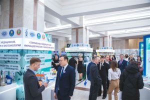 БГТУ принял участие в выставке ко Дню белорусской науки